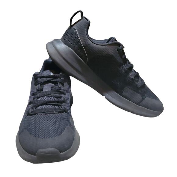 Under Armour Women’s Essential Sportstyle Black Running Sneakers – Size 6.5 GUC - Picture 3 of 9